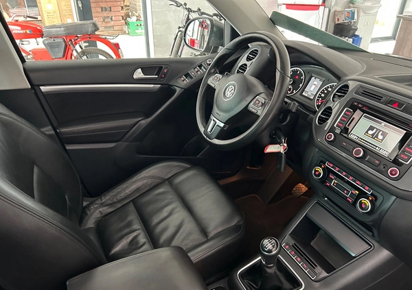 Volkswagen Tiguan cena 49900 przebieg: 208400, rok produkcji 2015 z Karpacz małe 781